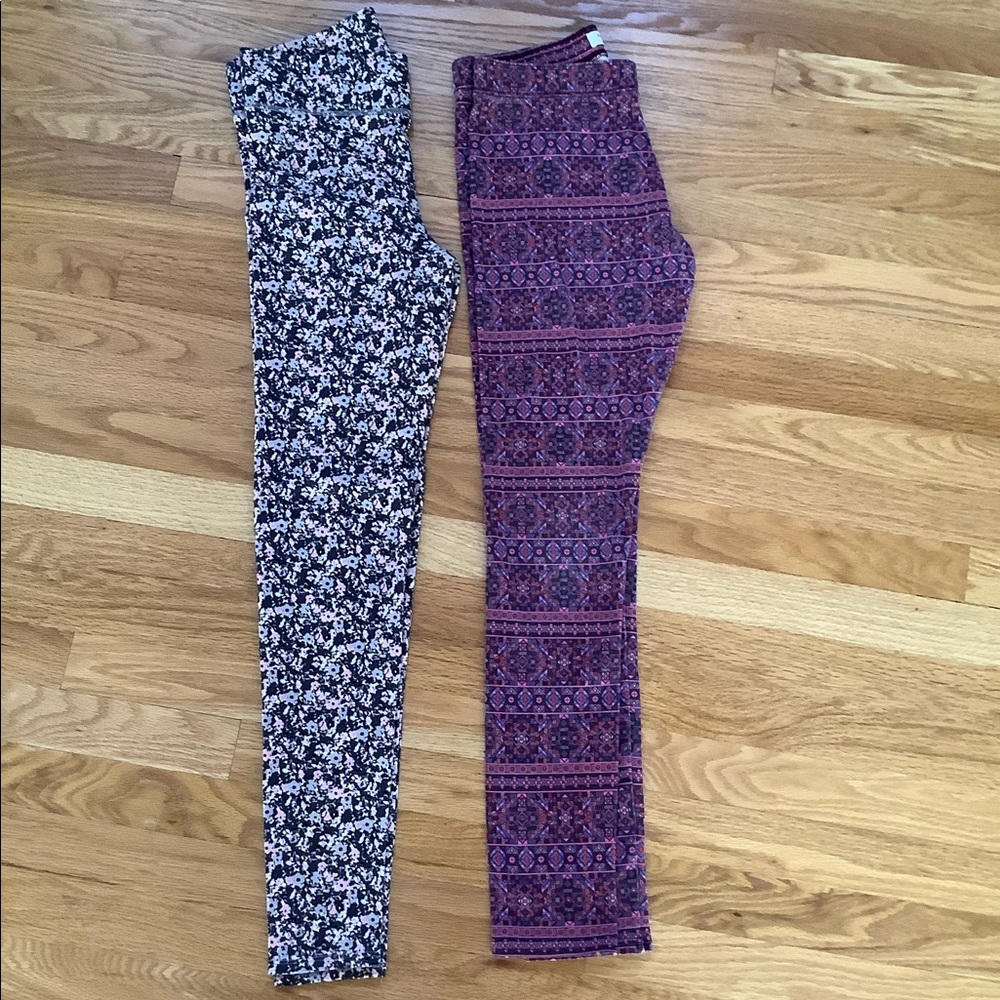 2 pair of junior leggings
